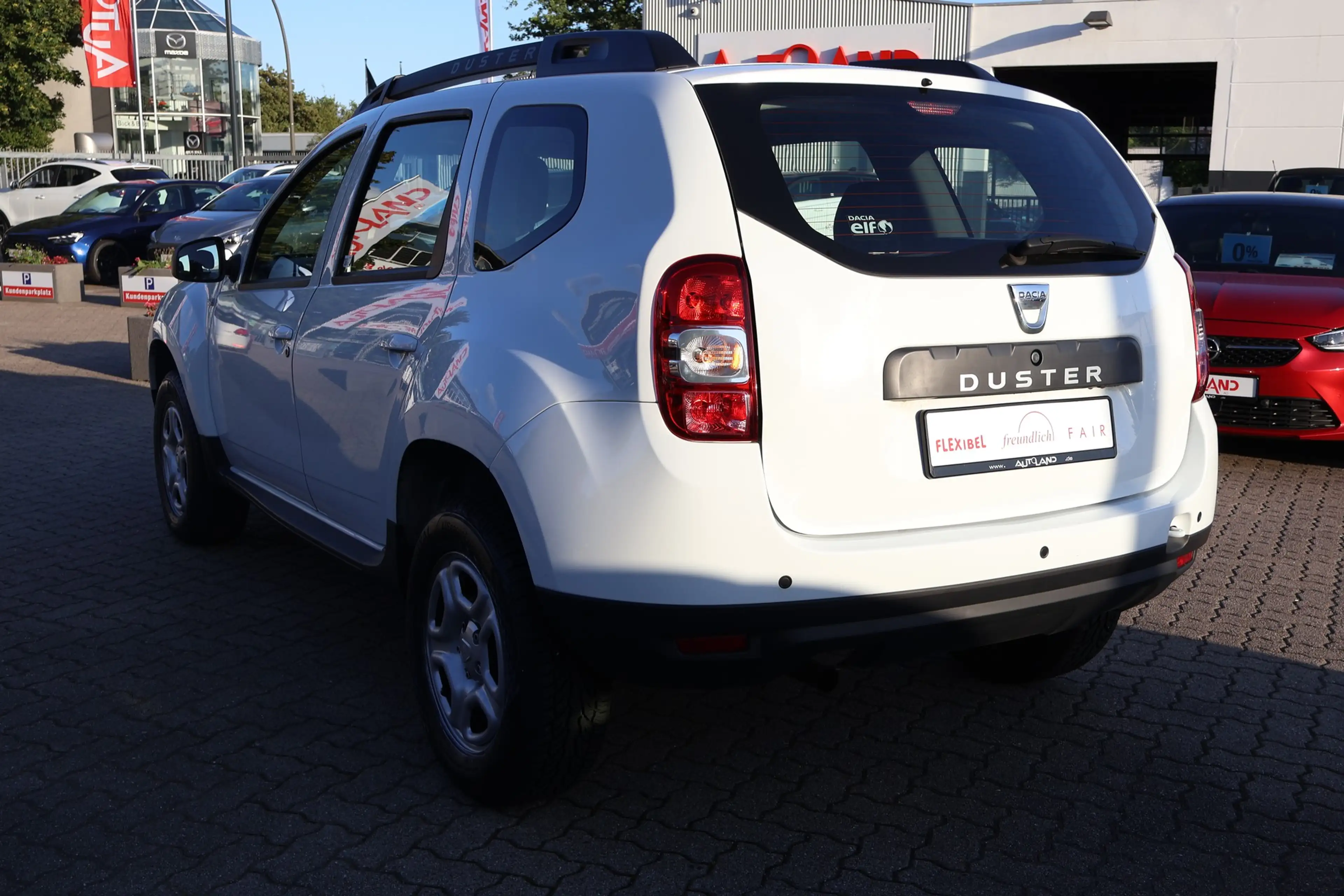 Dacia Duster 1.2  4x2 Navi Totwinkel DAB Kamera PDC — photo 4