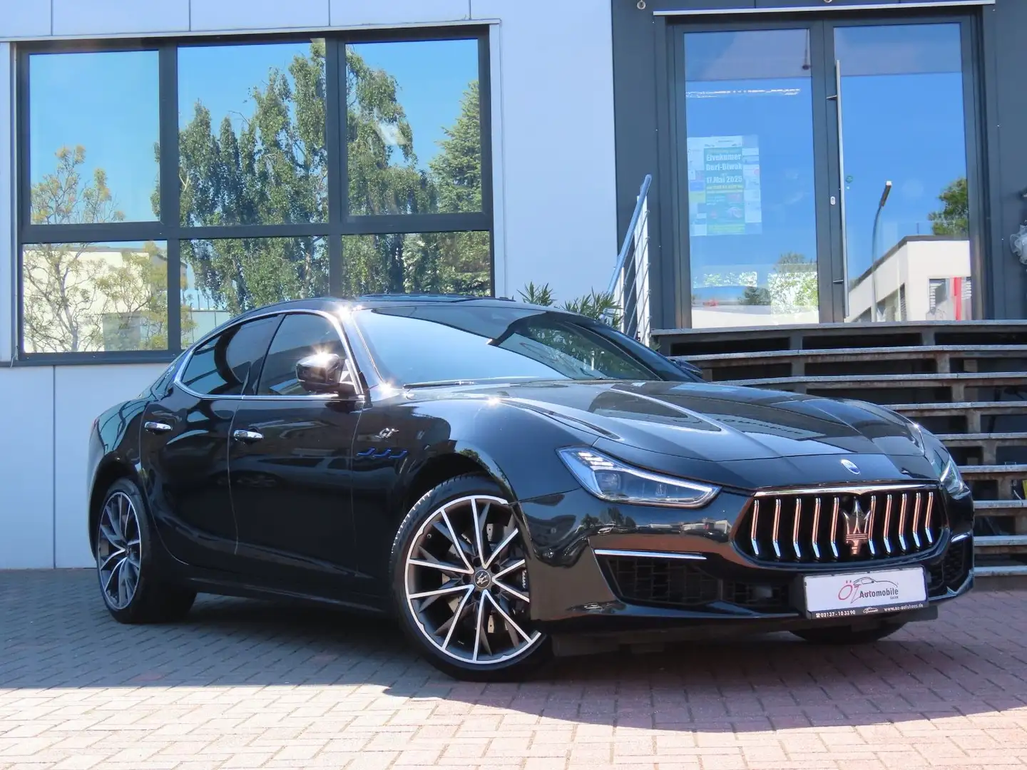 Maserati Ghibli GT Mild-Hybrid 1. Hand Softclose 360° Negro - 1