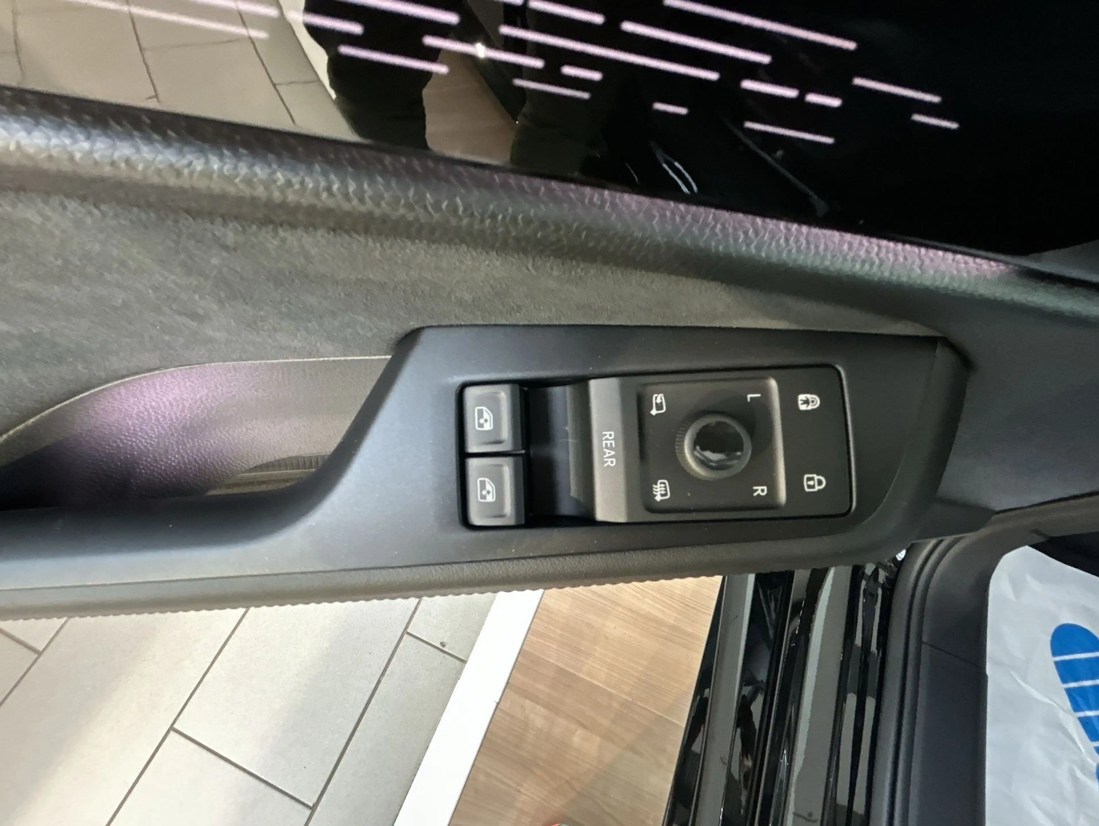 Volkswagen ID.7 Pro S 86 kWh BlackStyle ExterieurPak WKR AHK — photo 12