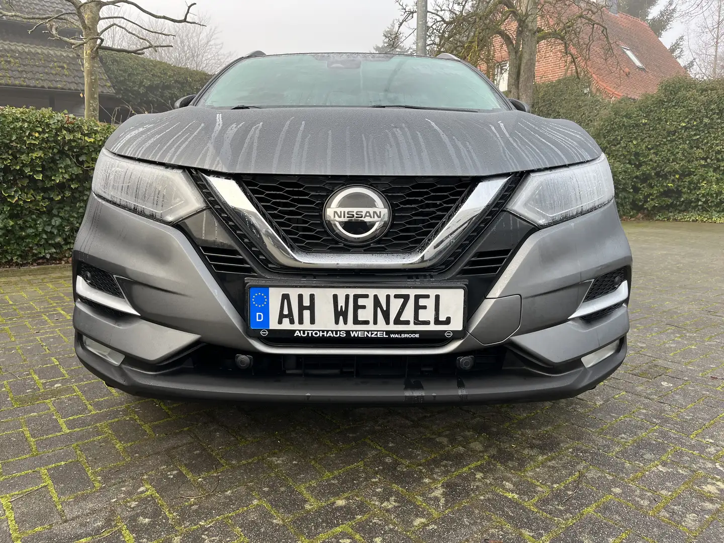Nissan Qashqai 1.3 DIG-T DCT Akari, LED, LEDER, Navi Grau - 2