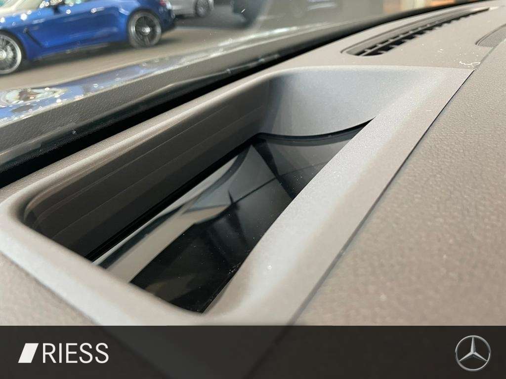 Mercedes-Benz A 220
