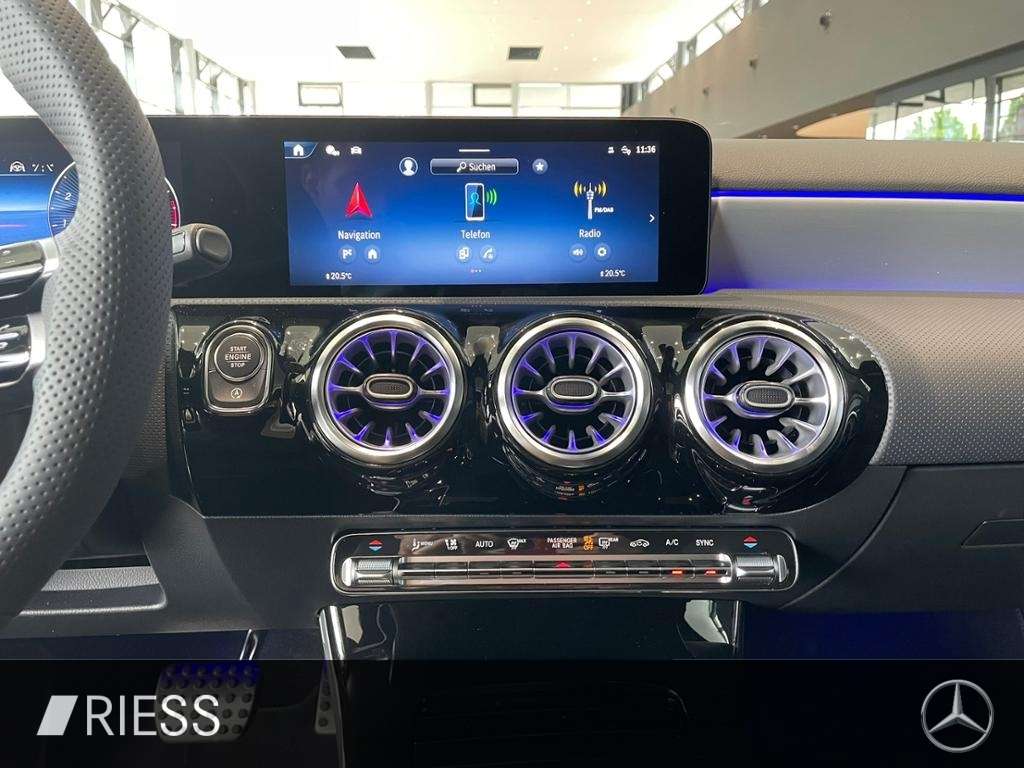 Mercedes-Benz A 220