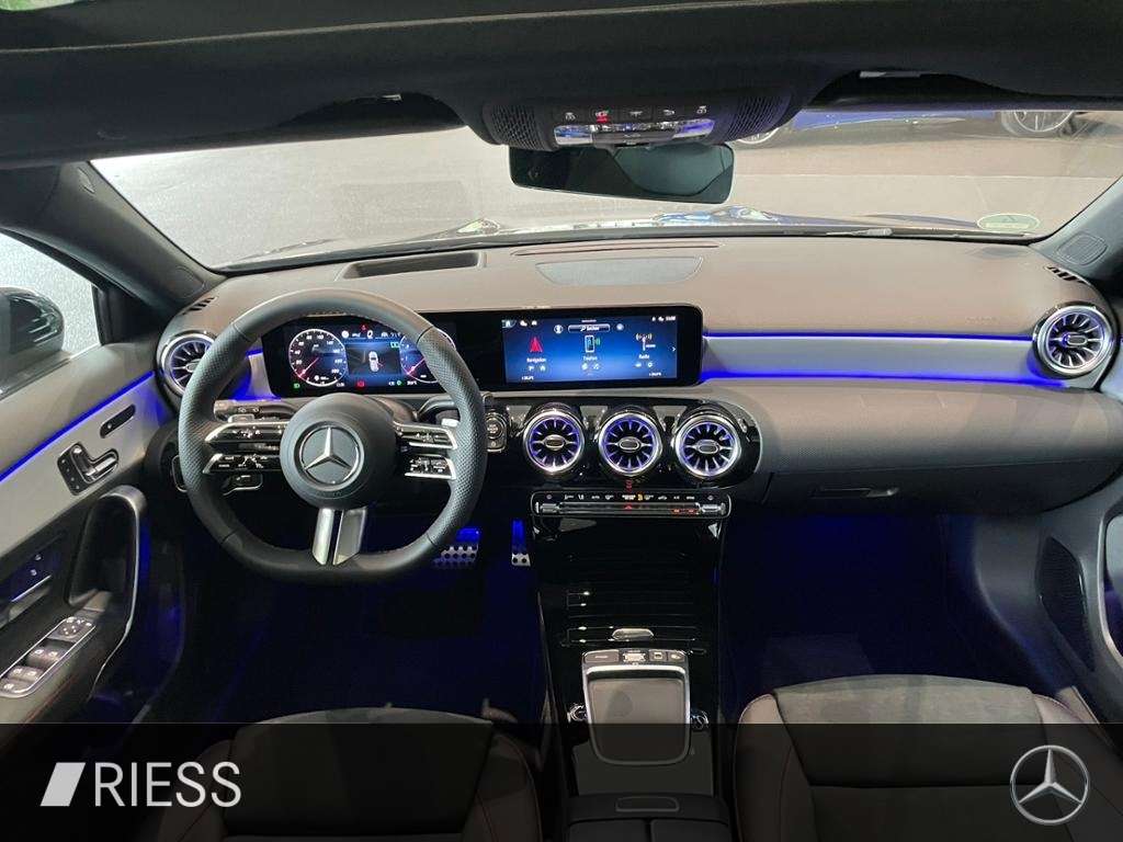 Mercedes-Benz A 220