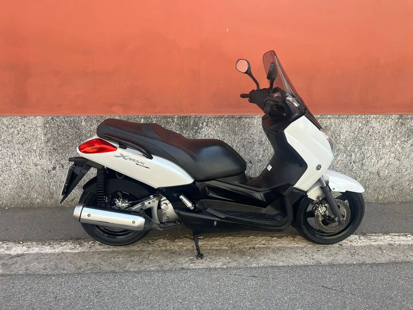usato Yamaha X-Max 250 Scooter a Milano - Mi per € 2.000,-