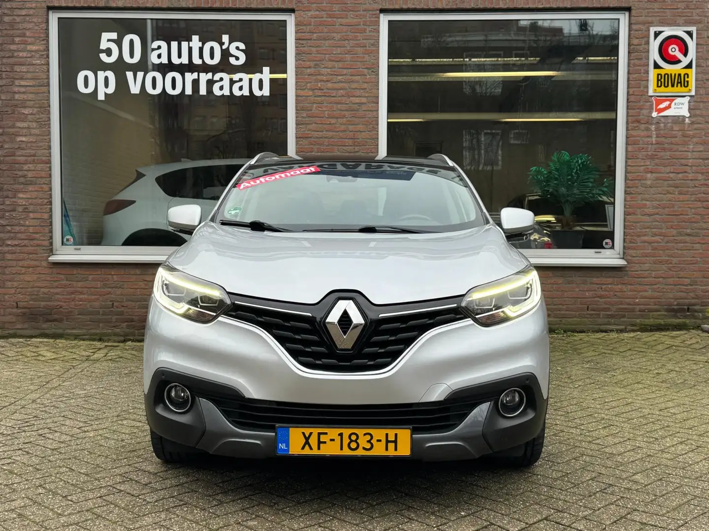 Renault Kadjar 1.2 TCE BOSE | PANO | CLIMA | PDC | LEER | NAVI | Grijs - 2