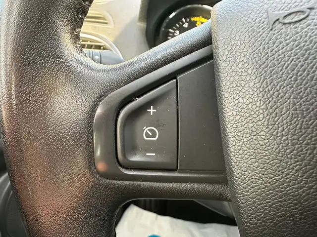 Renault Megane view 13