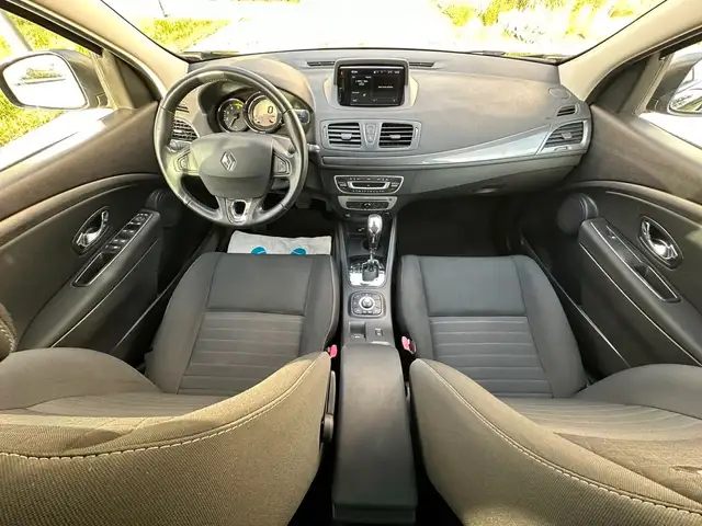 Renault Megane view 9