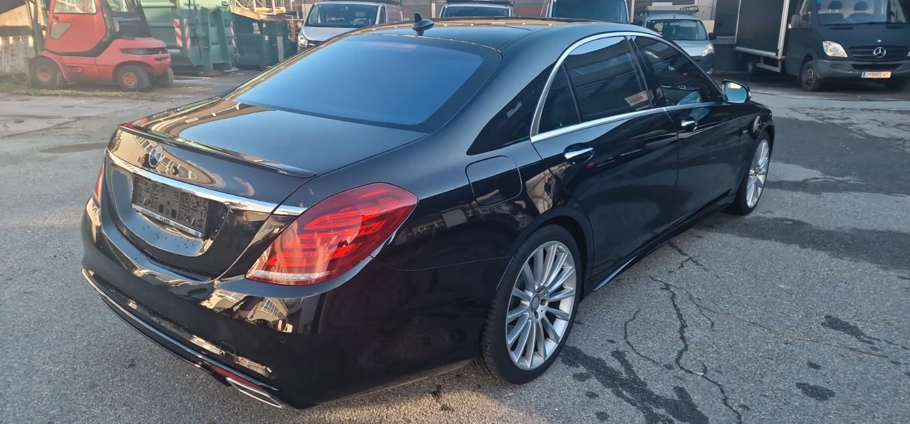 Mercedes-Benz S 350 4Matic L, AMG-Line, HUD, Chauffeur-Paket — photo 4