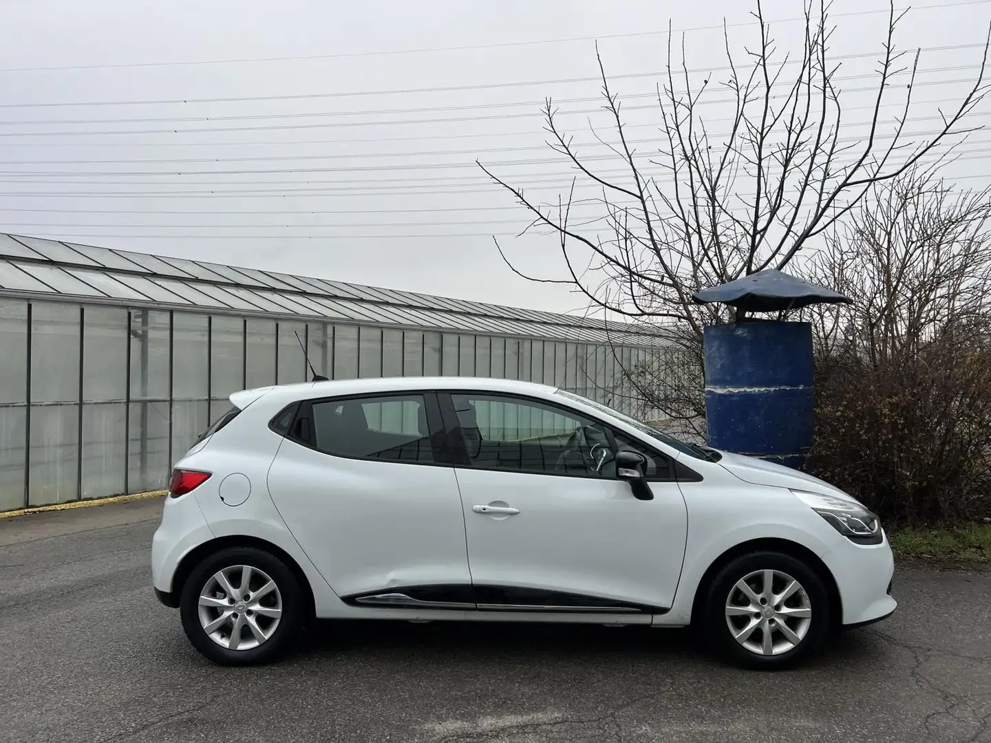 Renault Clio dCi 90 Diesel 4Zyl Keyless Navi Service+Pkrl NEU Weiß - 2