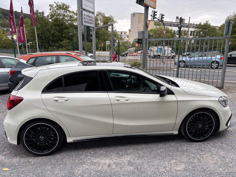 Mercedes-Benz A 45 AMG Scheckheft/Pano/Schale/270 Vm./Dyn+/H&K — photo 4