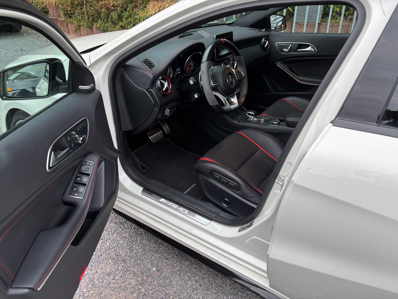Mercedes-Benz A 45 AMG Scheckheft/Pano/Schale/270 Vm./Dyn+/H&K — photo 9