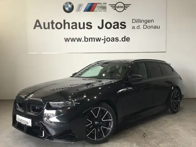 BMW M5 main image