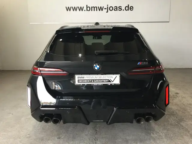 BMW M5 view 11