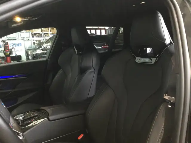 BMW M5 view 7
