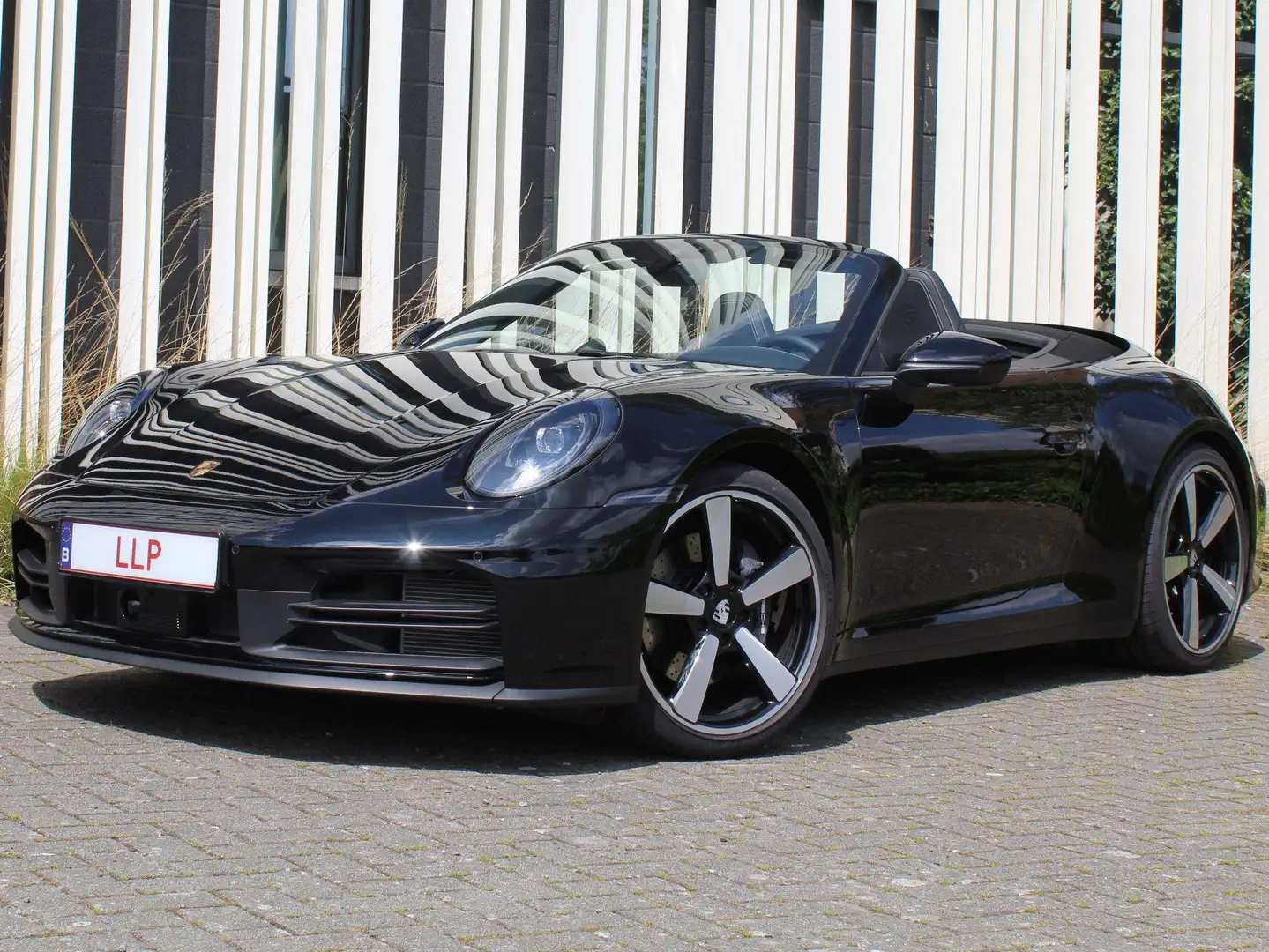 Porsche 992 911 Cabrio New Model 2025 Full option  As new Zwart - 1