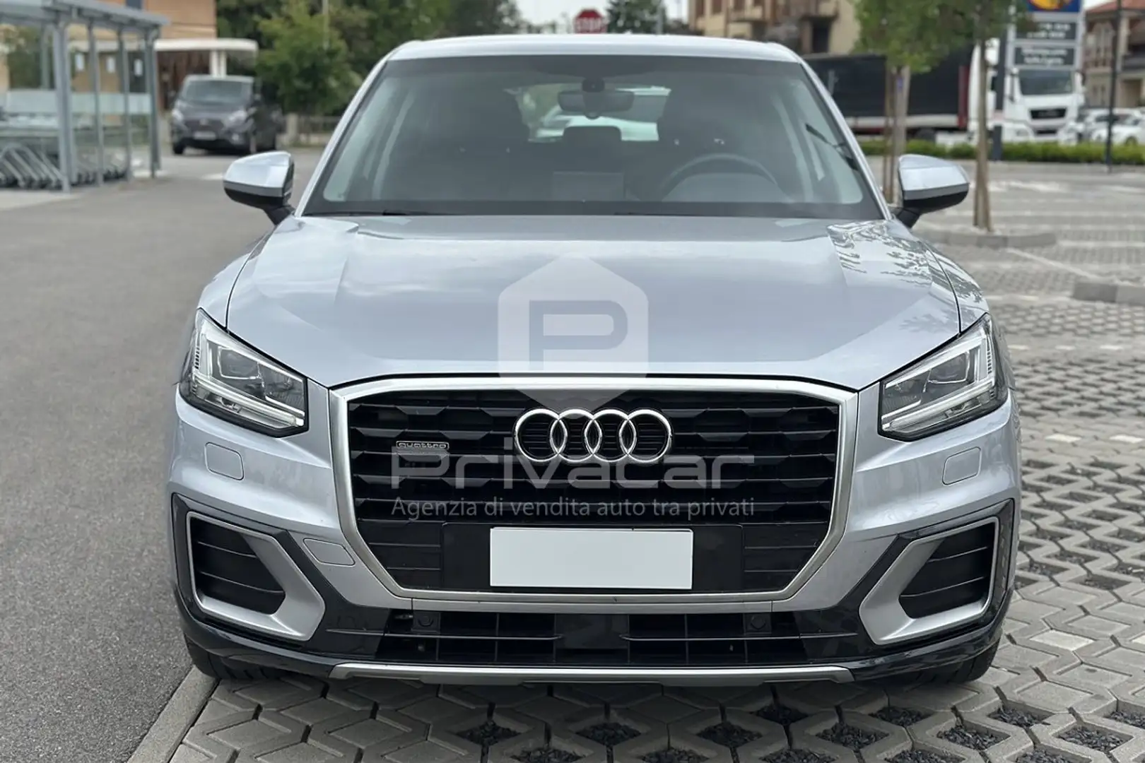 Audi Q2 Q2 2.0 TDI quattro S tronic Sport Argento - 2