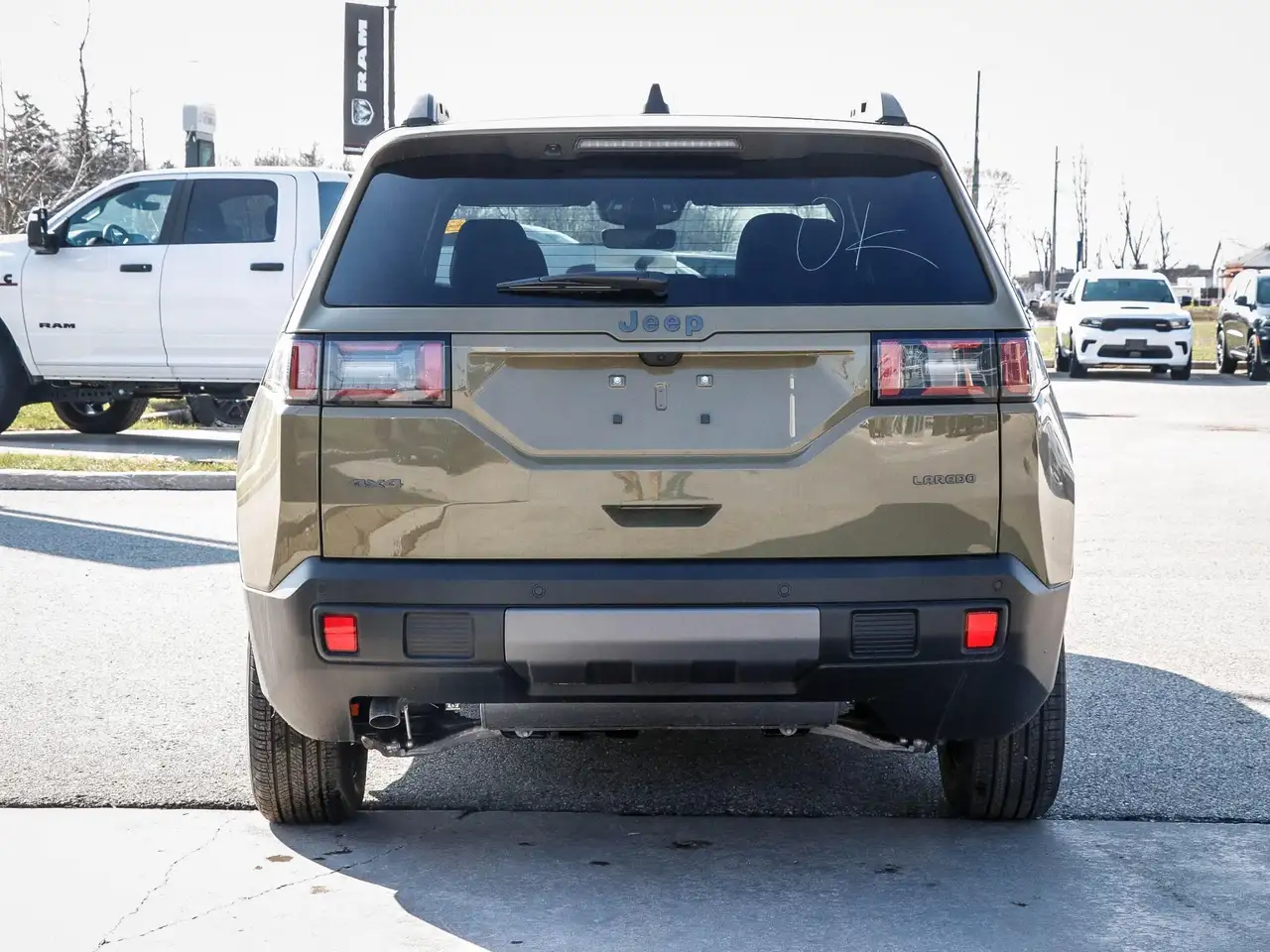 Jeep Cherokee снимка Jeep Cherokee