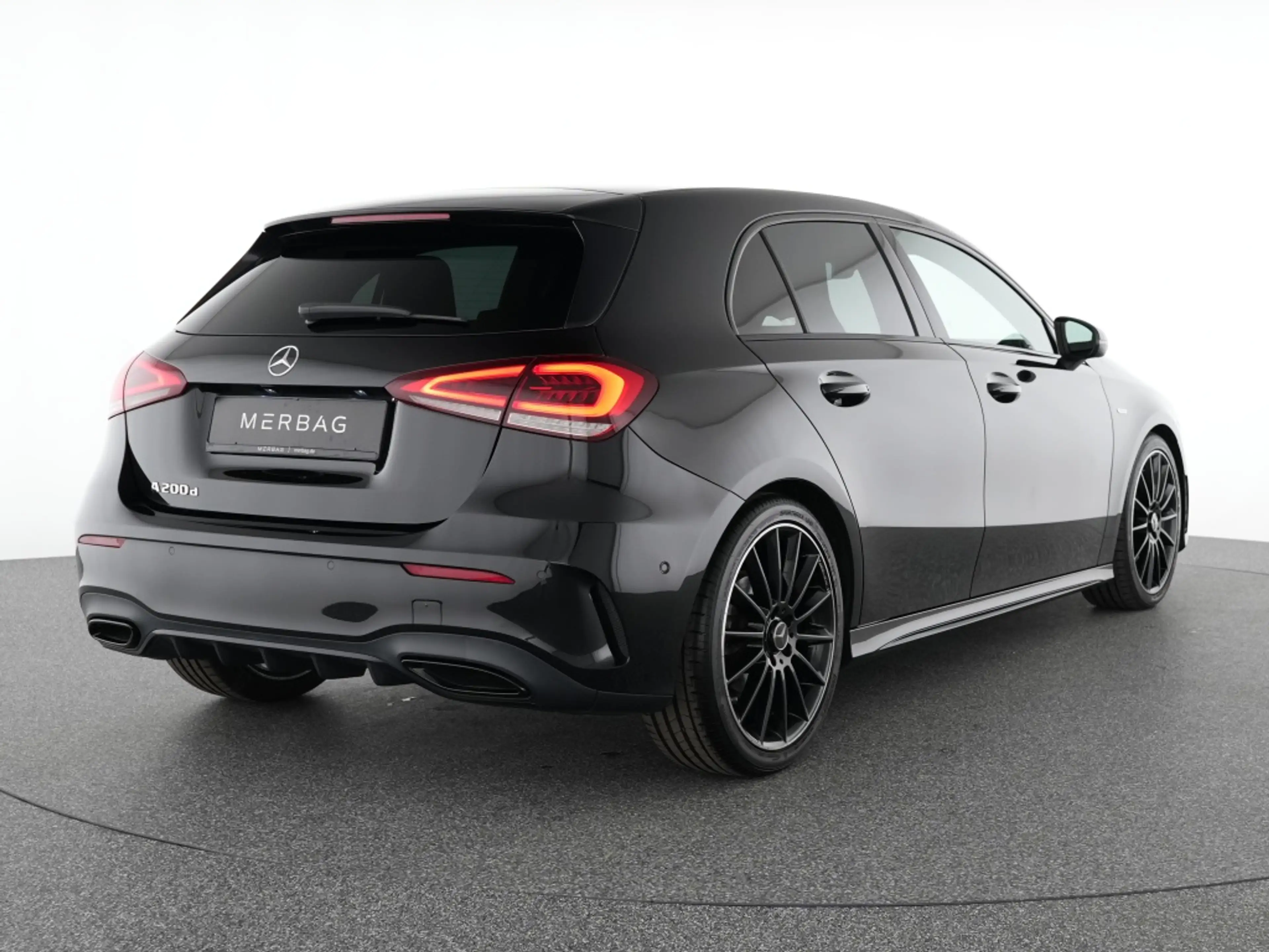 Mercedes-Benz A 200 d  Edition 2020 AMG Night LED Kamera Digi — photo 3