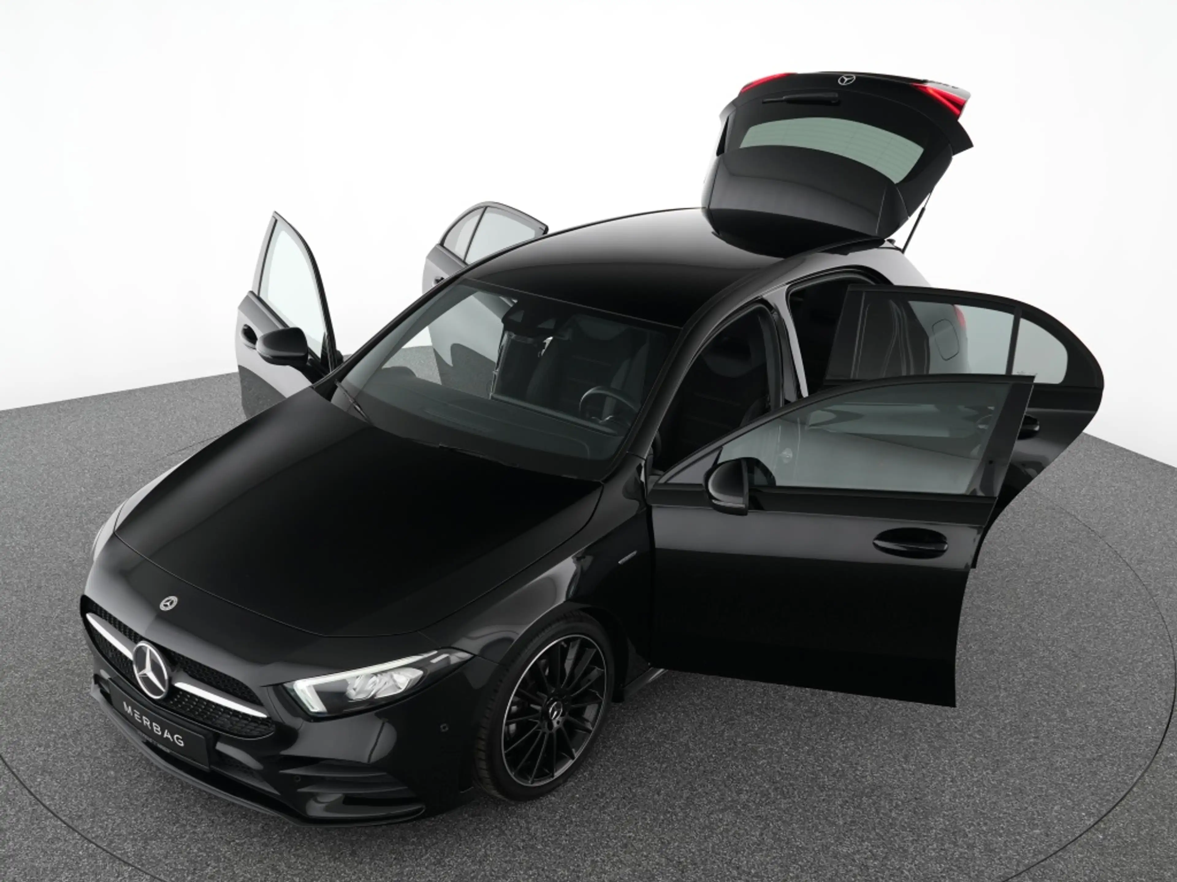 Mercedes-Benz A 200 d  Edition 2020 AMG Night LED Kamera Digi — photo 12