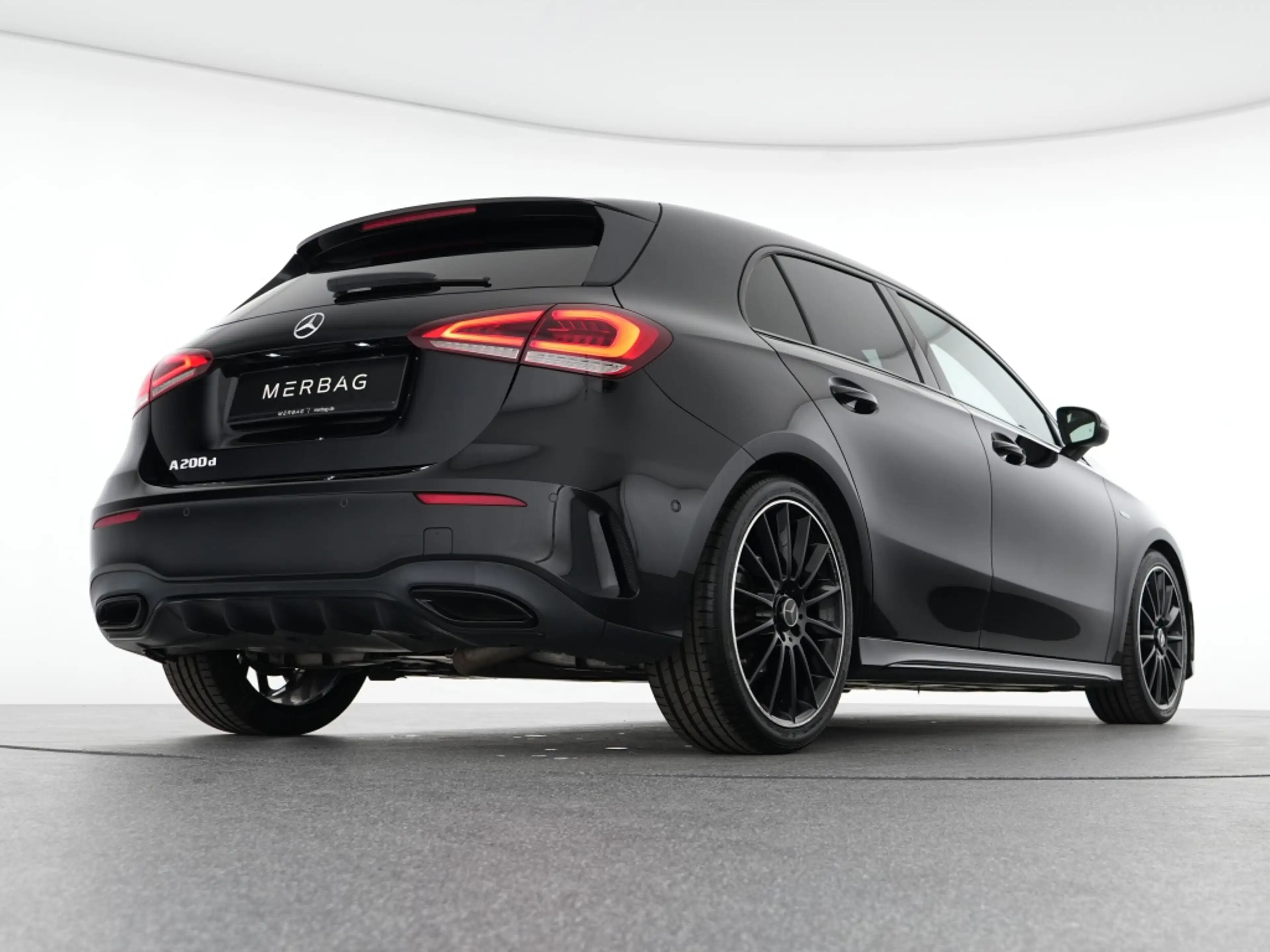 Mercedes-Benz A 200 d  Edition 2020 AMG Night LED Kamera Digi — photo 9