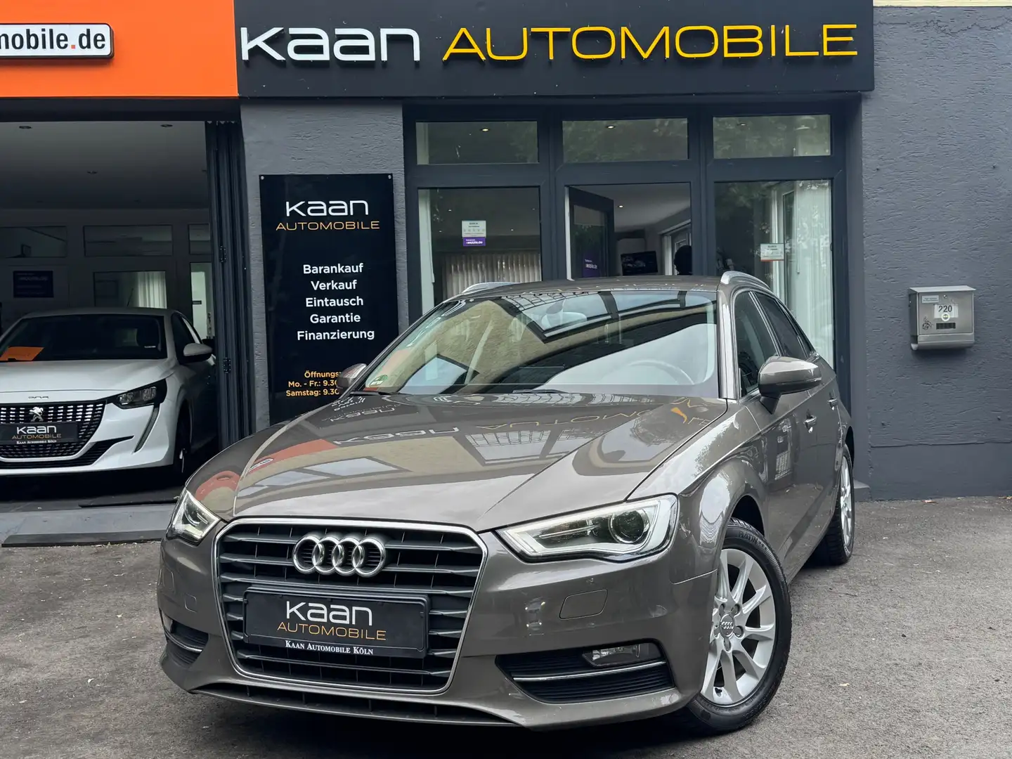 Audi A3 1.4 TFSI Sportback Attraction/XENON/NAVI/SHZ/TEMPO Gris - 1