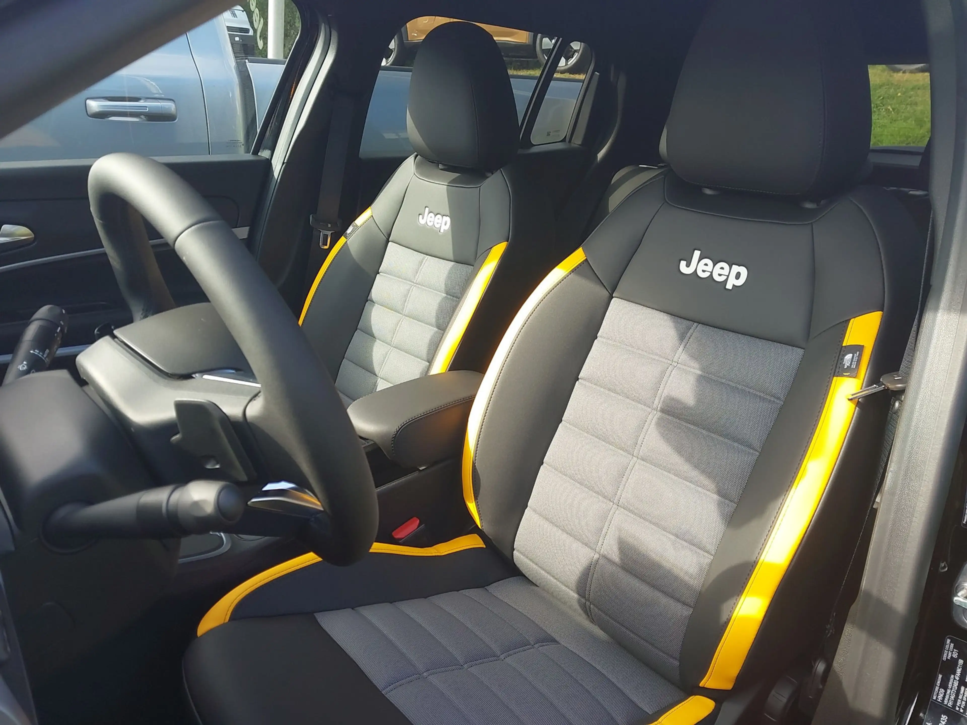 Jeep Avenger The North Face — photo 7