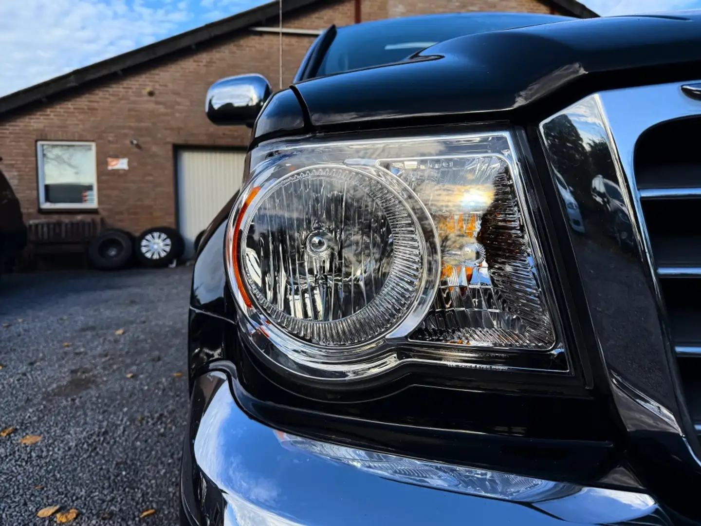 Chrysler Grand Voyager 5.7 V8 HEMI LIMITED 4X4 AWD OPEN-DAK Bj.2008.TV/DV Czarny - 2