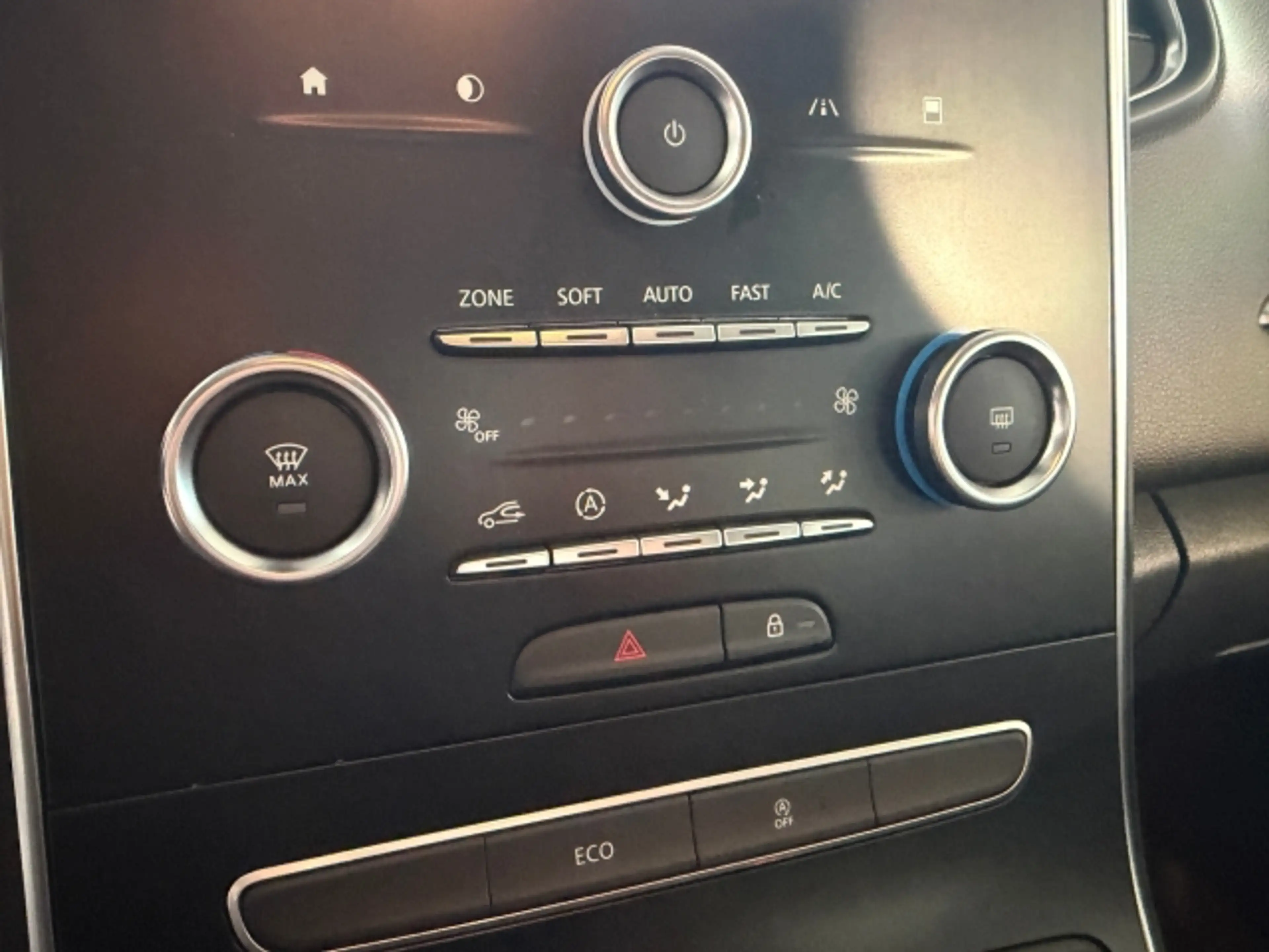 Renault Scenic Scenic Limited1,3TCE — photo 15