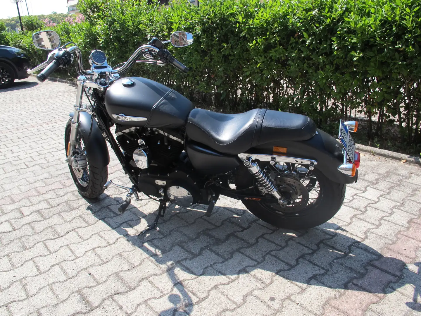 Harley-Davidson Sportster 1200 Black - 2