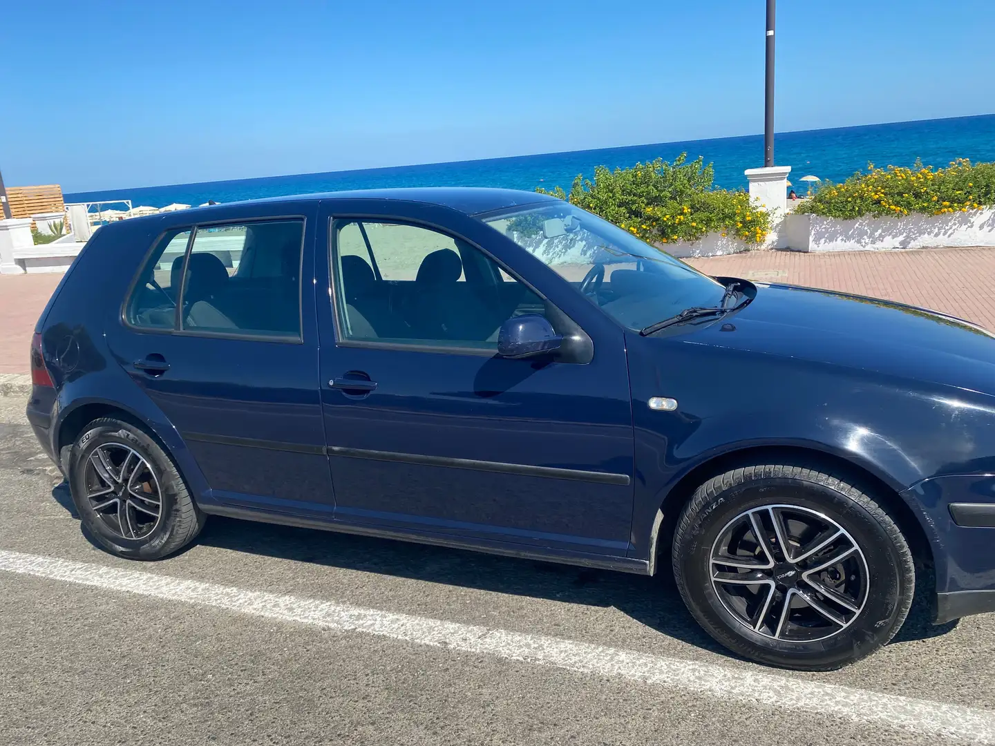 Volkswagen Golf Golf IV 1997 5p 1.9 tdi Comfortline 100cv Blu/Azzurro - 2