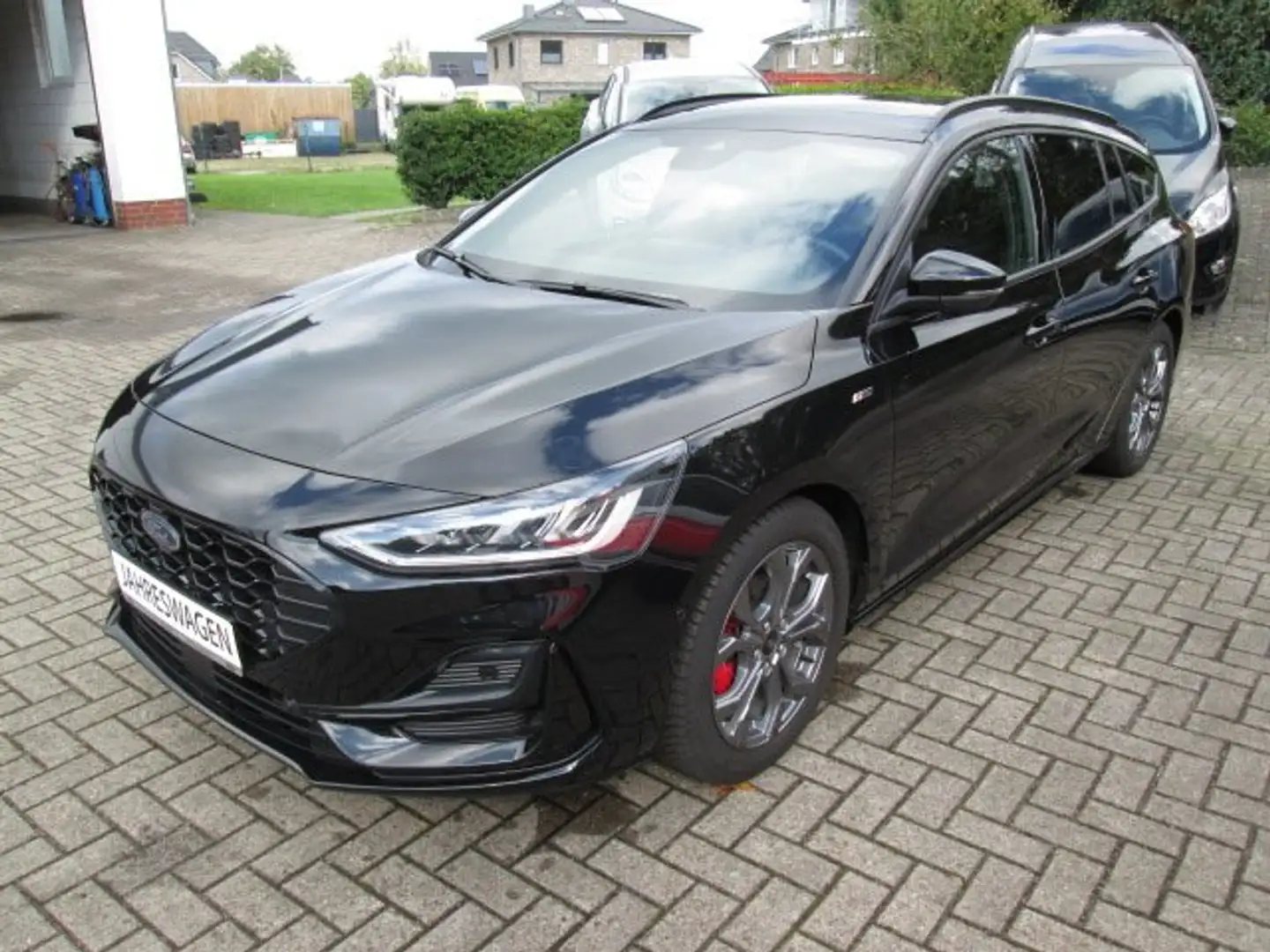 Ford Focus Turnier 1.0 EcoBoost Hybrid ST-LINE X Schwarz - 1
