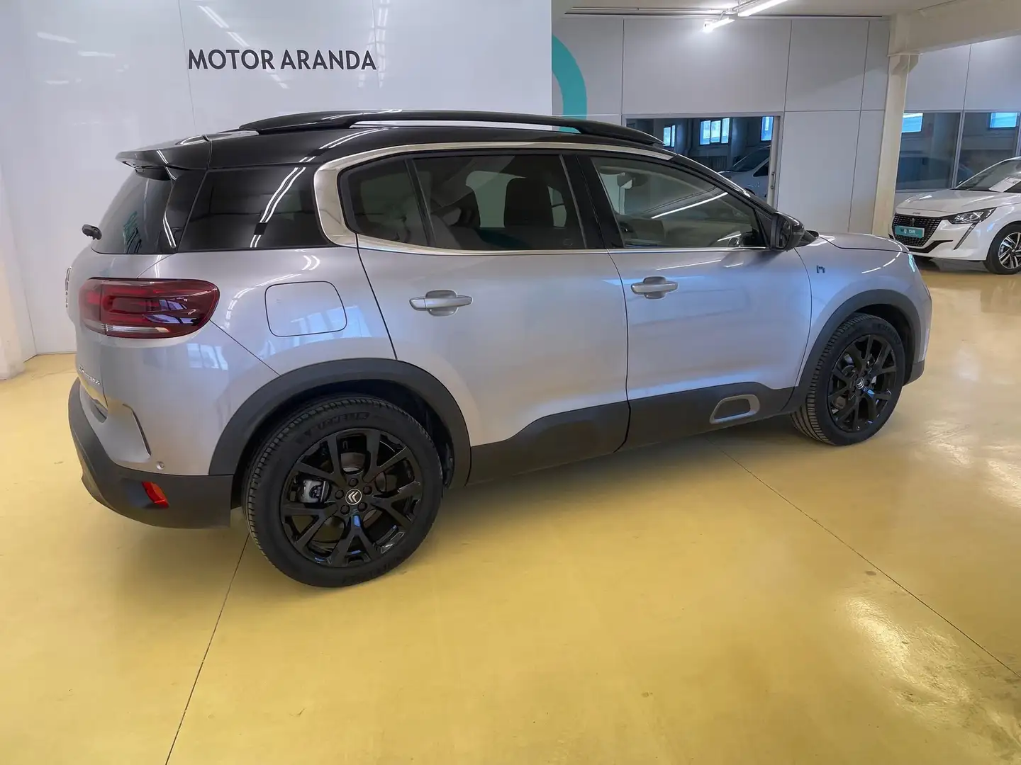 Citroen C5 Aircross Hybrid 225 e-EAT8 Shine Pack Gris - 2