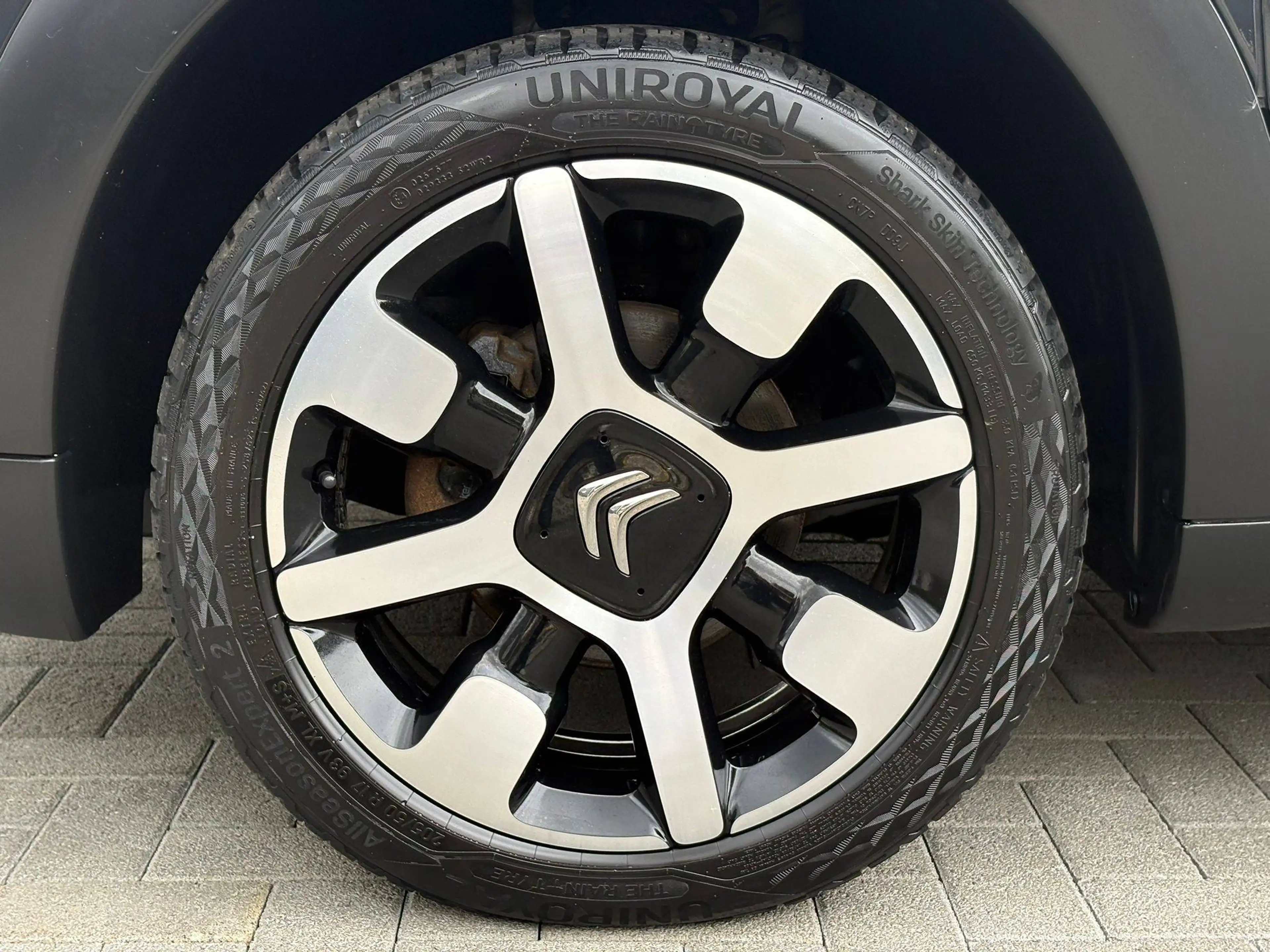 Citroen C4 Cactus Shine Automatik/Tempomat/Klima — photo 21