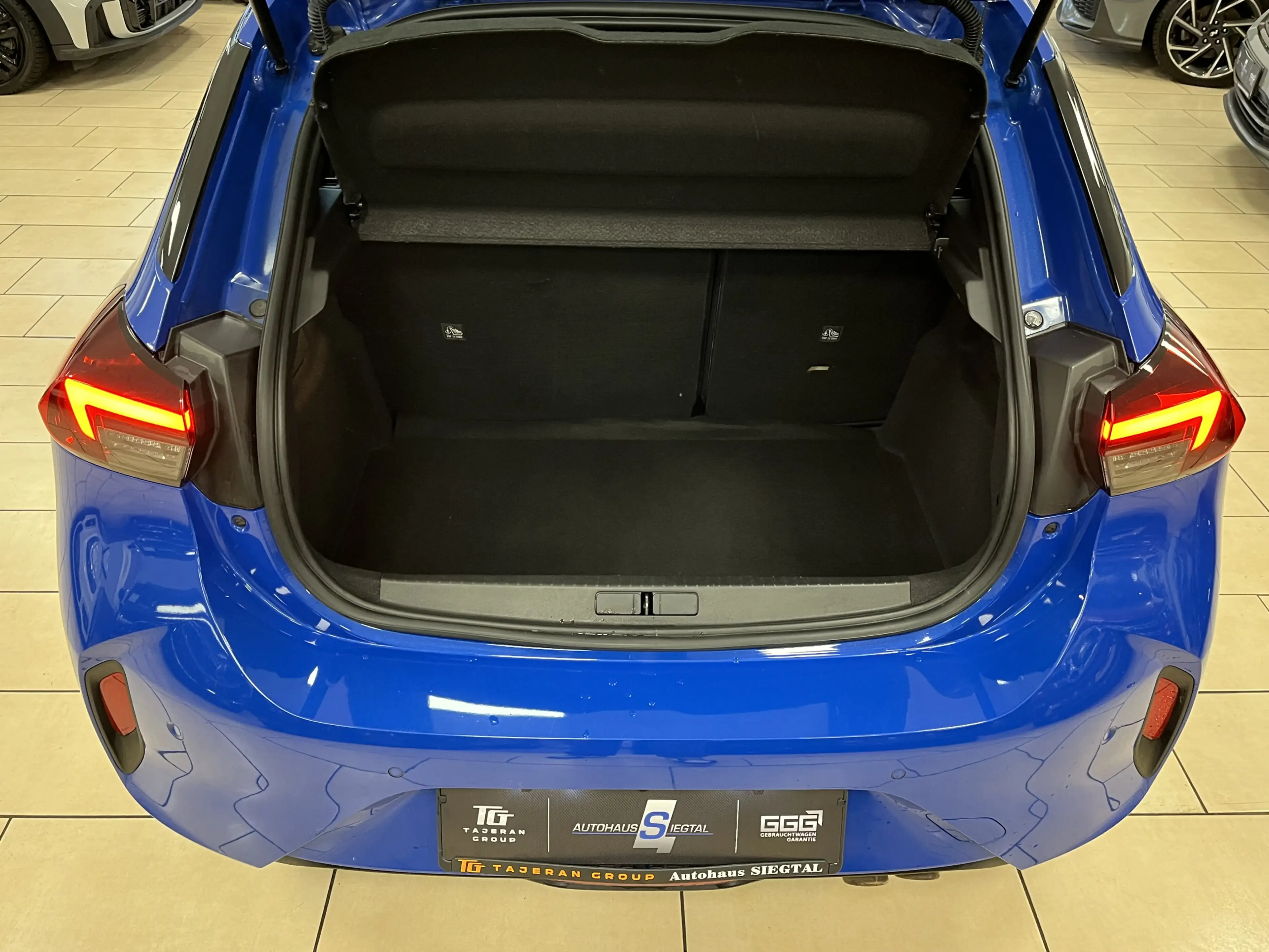 Opel Corsa GS Line*Tempomat*R.Cam*Totwink.*SHZ*LED* — photo 4