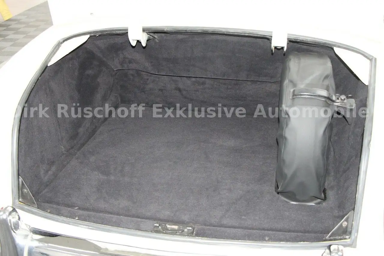 Mercedes-Benz 220 SE Ponton Cabriolet, W 128, foto 12