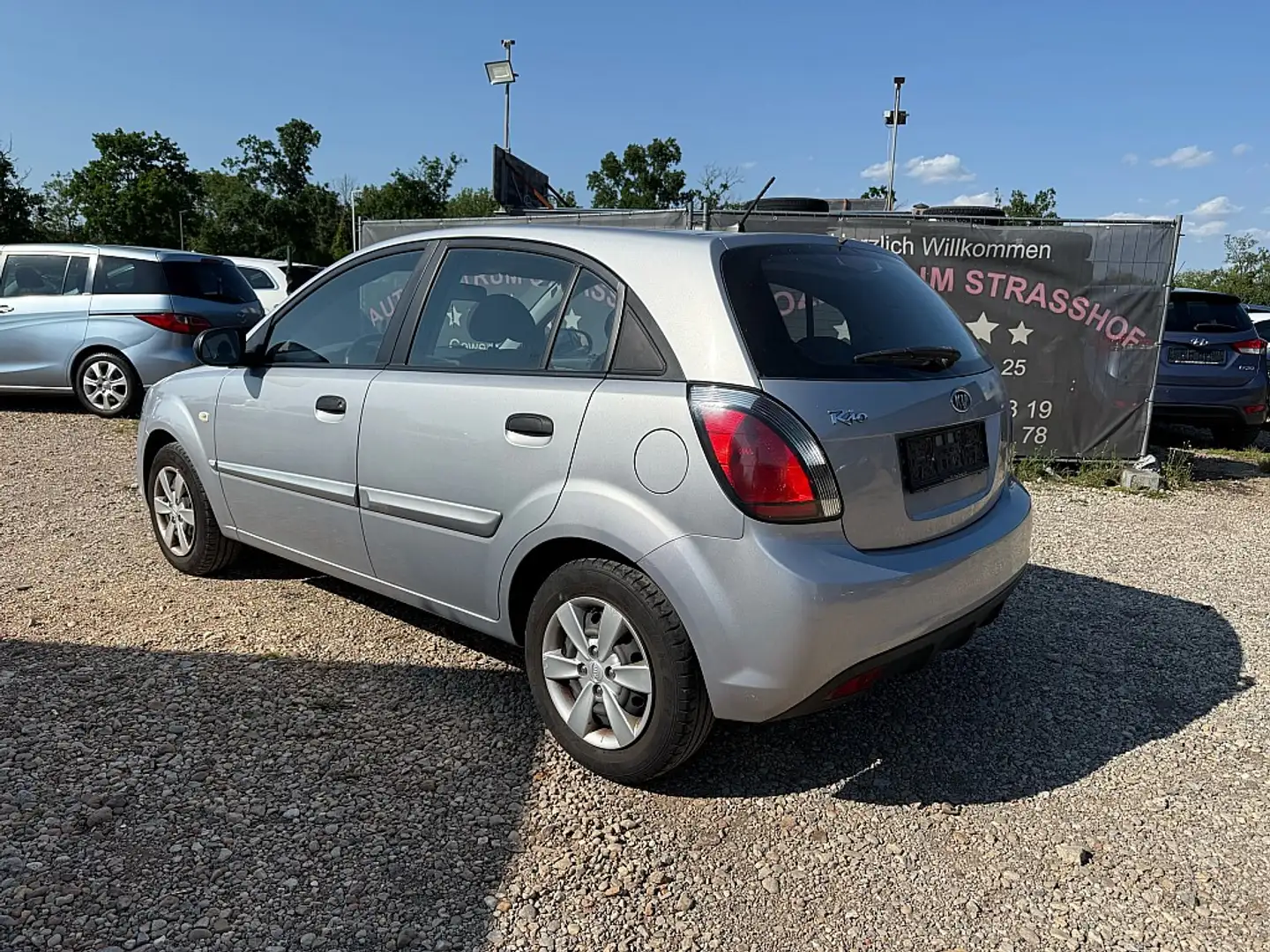 Kia Rio 1,4i Cool Silber - 2