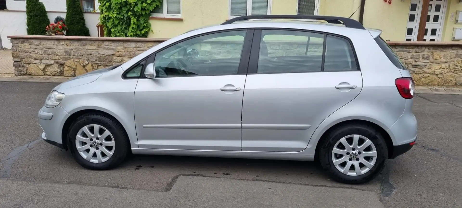 Volkswagen Golf Plus V 2.0 TDI DSG Comfortline Xenon Silber - 2