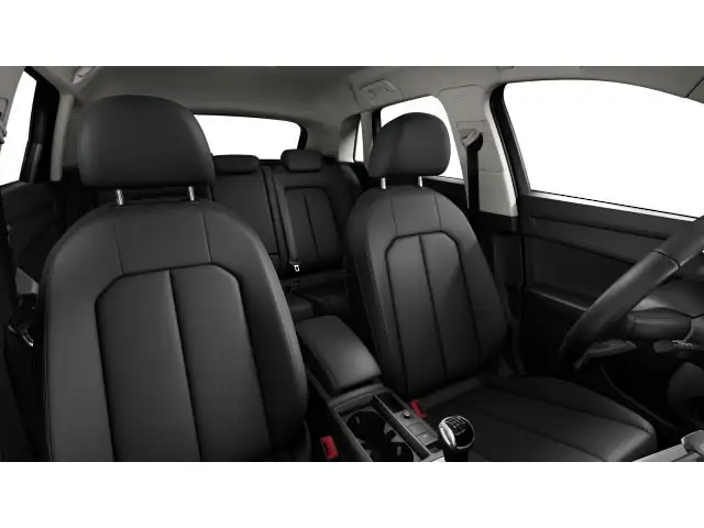 Audi Q3 view 7