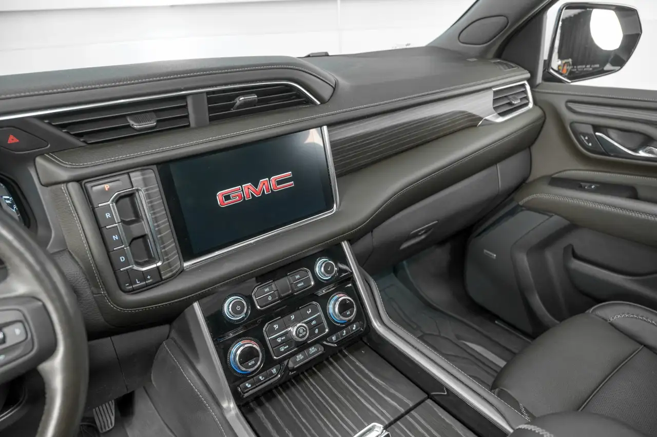 GMC Yukon снимка GMC Yukon