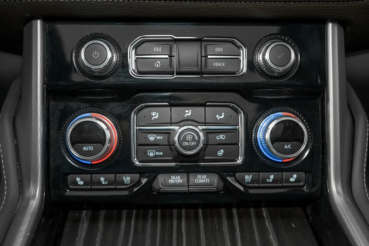 GMC Yukon снимка GMC Yukon