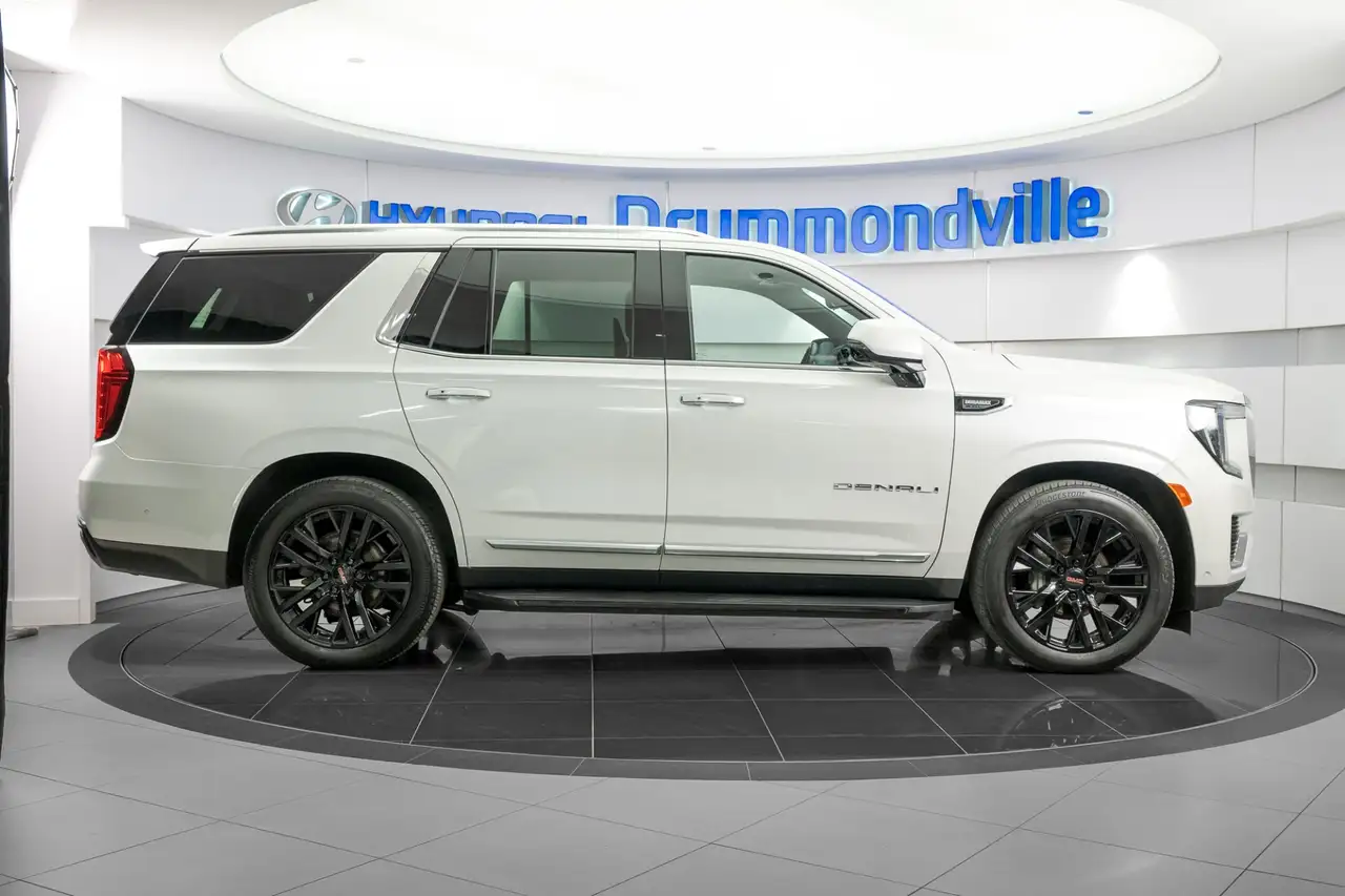 GMC Yukon снимка GMC Yukon