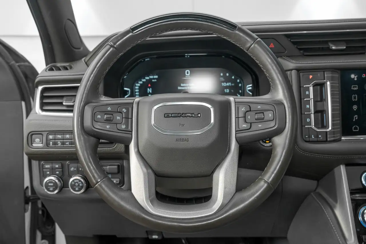 GMC Yukon снимка GMC Yukon