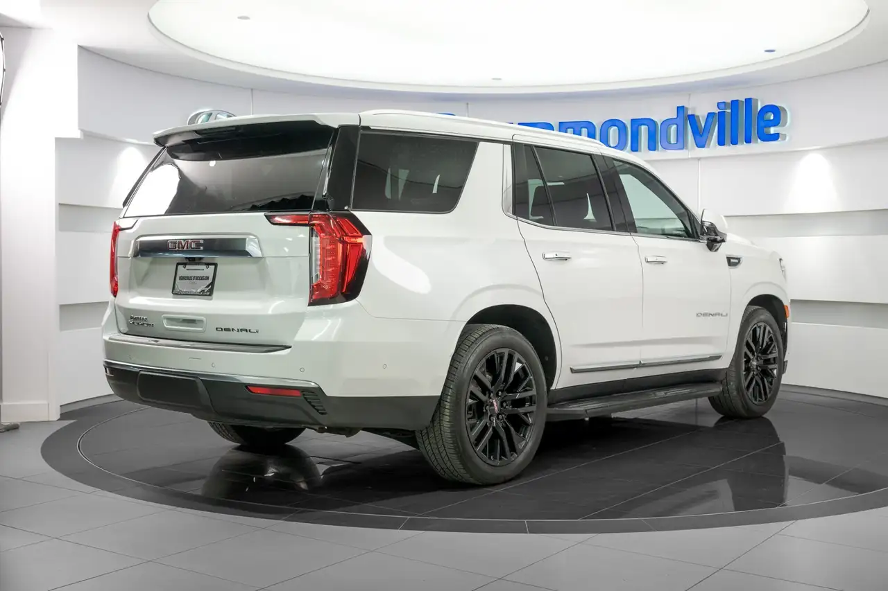GMC Yukon снимка GMC Yukon