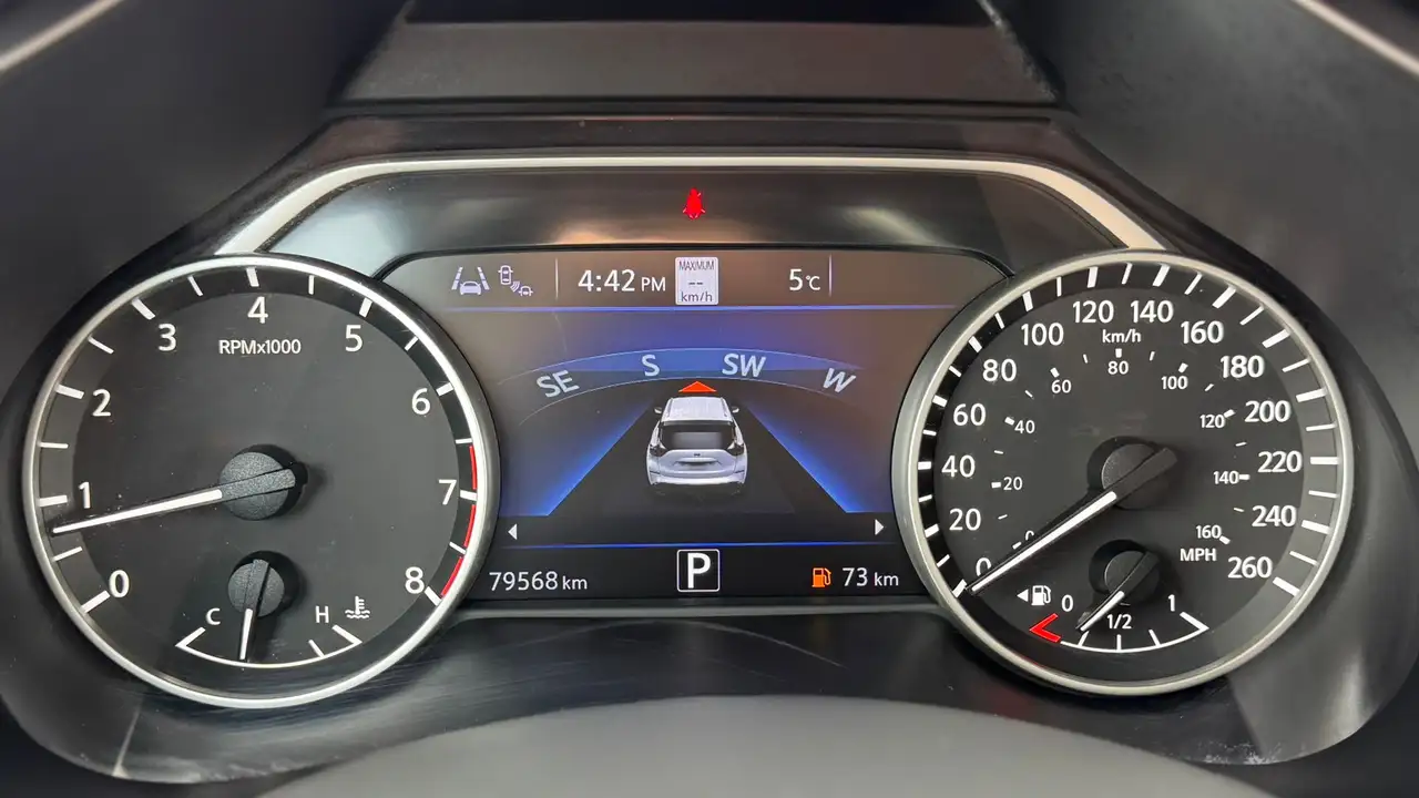 Nissan Murano снимка Nissan Murano
