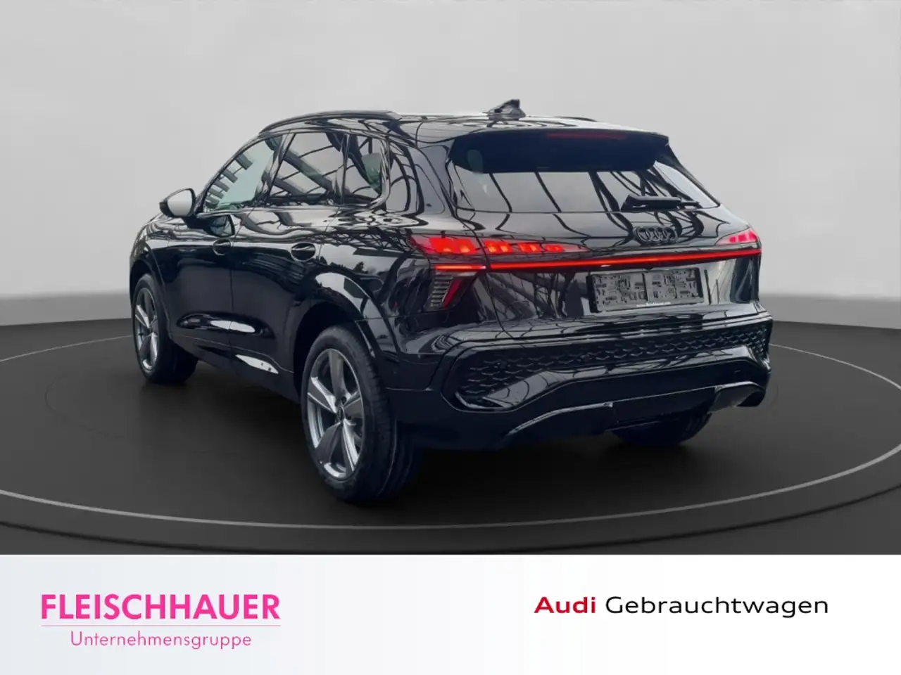 Audi Q3 SUV TFSI S tronic AHK+KAMERA+KEYLESS+ACC+MATRIX 4