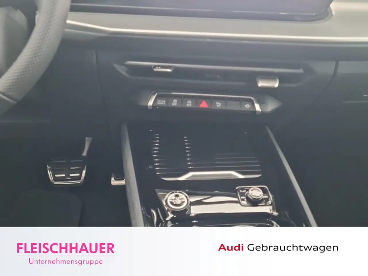 Audi Q3 SUV TFSI S tronic AHK+KAMERA+KEYLESS+ACC+MATRIX 12