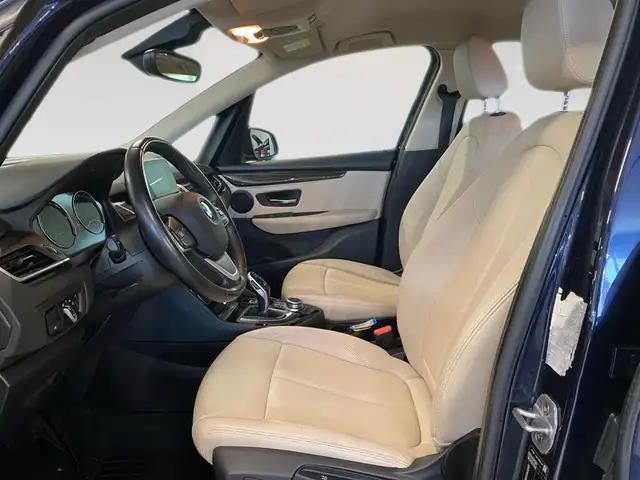 BMW 2 Series view 7