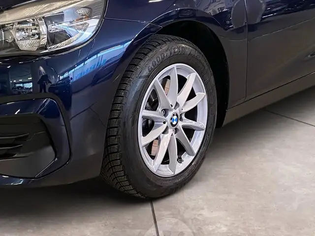BMW 2 Series view 15