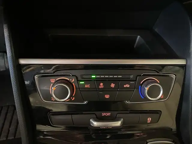 BMW 2 Series view 11