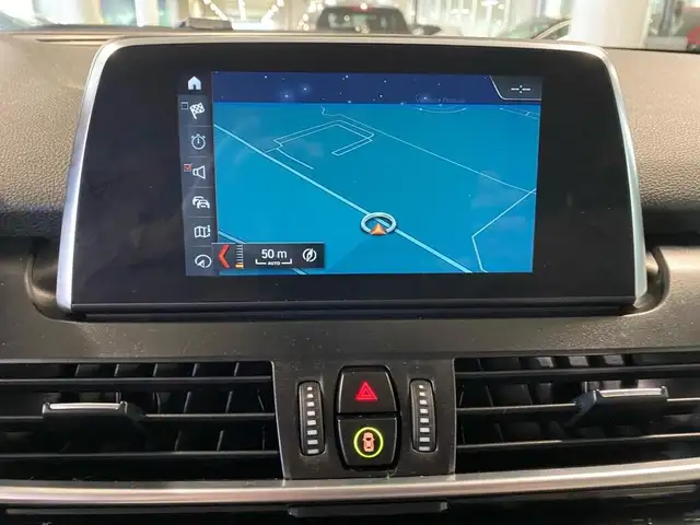 BMW 2 Series view 10